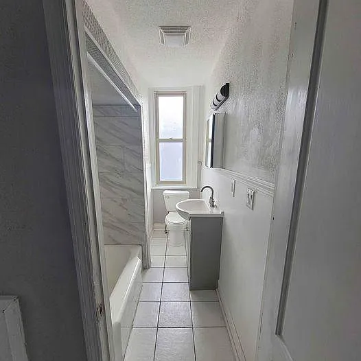 128 Auburn Ave — Photo 3