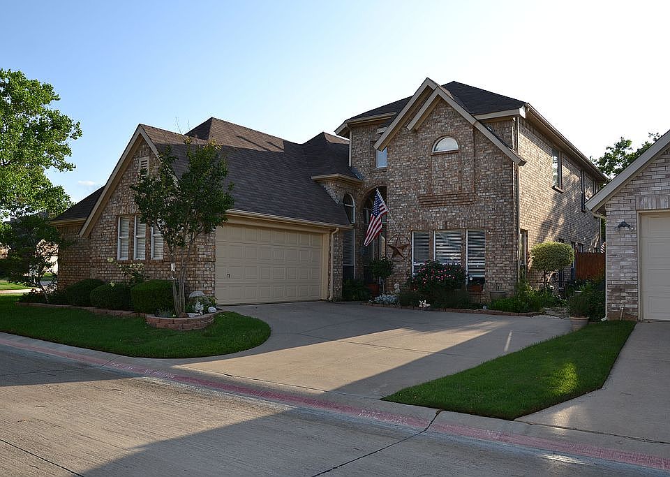 1st image of 203 Arbor Glen Dr