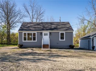 11497 Clarence Center Rd, Akron, NY 14001