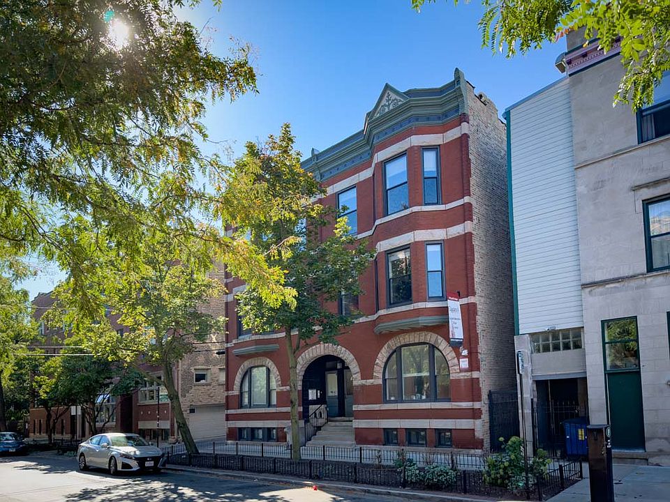1st image of 753 W Buckingham Pl #2