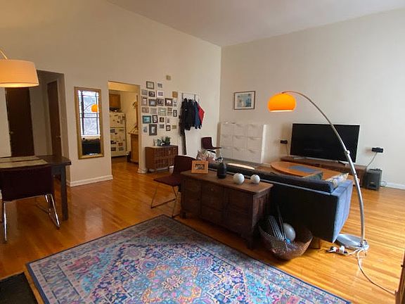 4th image of 54 W 70th St APT 2B