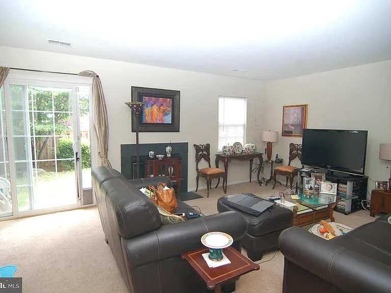 123 Lazy Hollow Dr — Photo 18