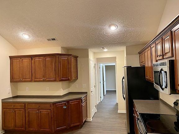 4th image of 6276 Brickside Dr