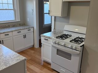 66 1st St #3, Hamden, CT 06514