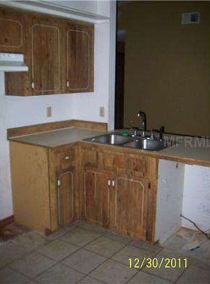 3rd image of 2576 Scottville Ave