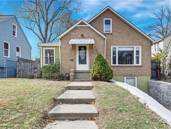 7326 Tracy Ave, Kansas City, MO 64131