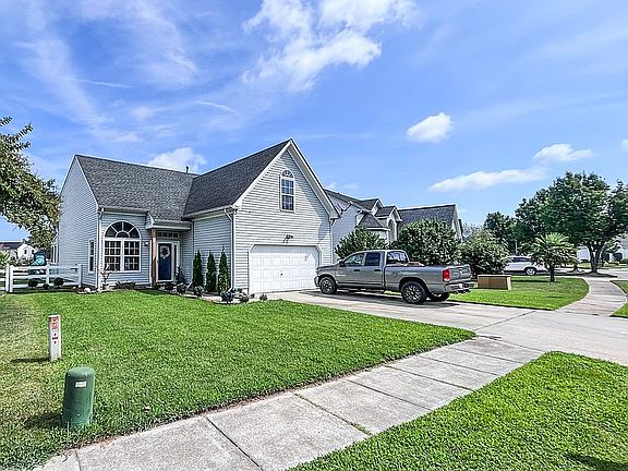 3rd image of 2461 Seven Kings Rd