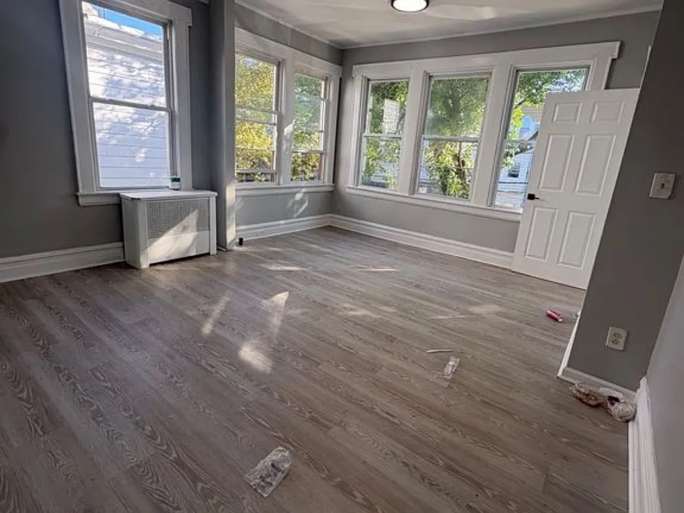 47 Eckert Ave #2F