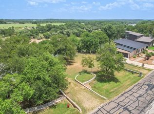 7818 Ravenswood Rd, Granbury, TX 76049