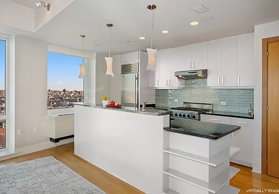 3rd image of 440 Kent Ave #2C