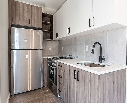 2nd image of 977 E 34th St #4D