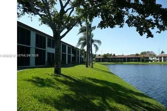 212 Lake Pointe Dr #113 — Photo 91