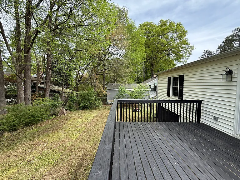 215 Walnut St — Photo 25