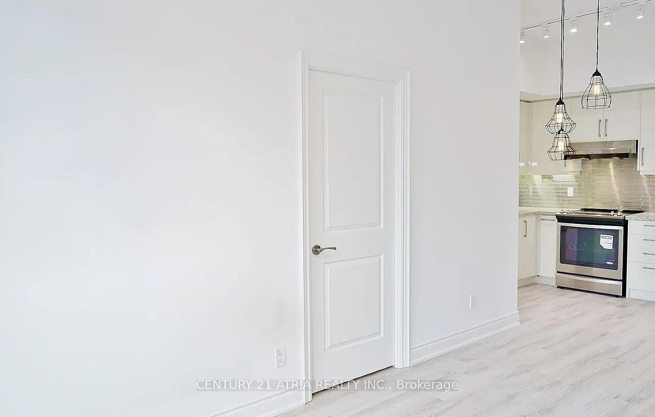2 bed, $2,800 — Photo 2