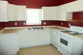 3rd image of 506 S Jefferson Way