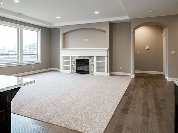4th image of 16909 NE 79th Way