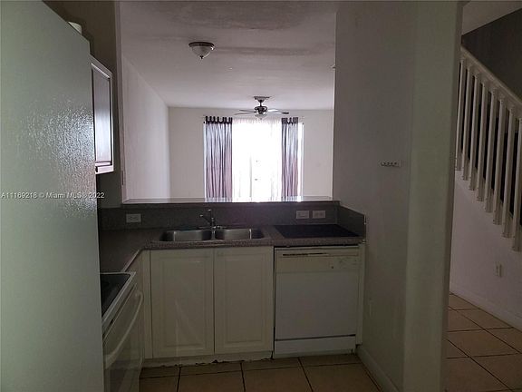 4th image of 5460 NW 107th Ave APT 108