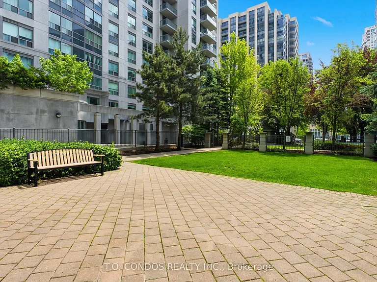 21 Hillcrest Ave #601 — Photo 29