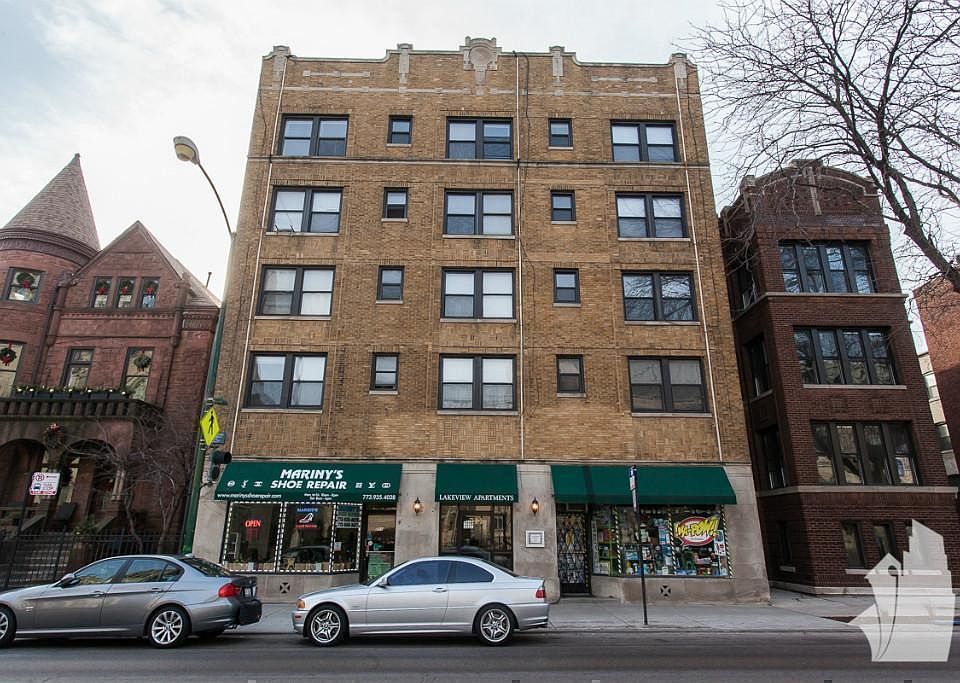 1st image of 711 W Belmont Ave #0