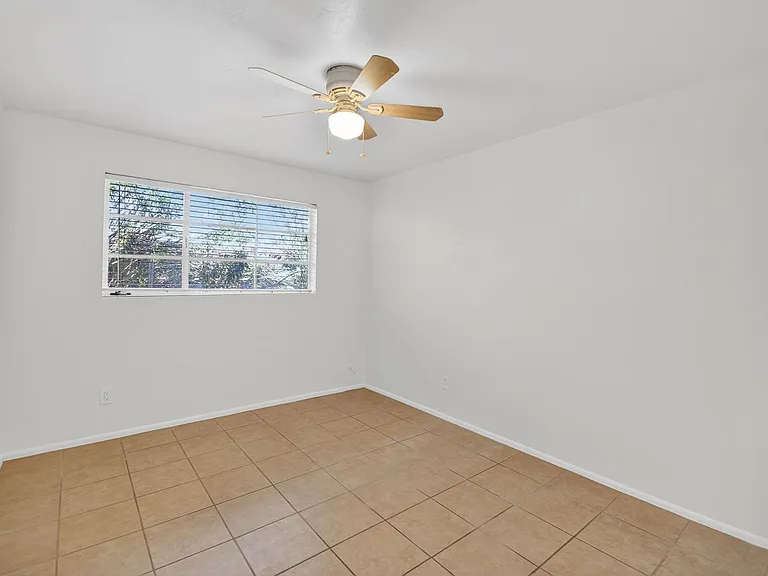 2272 E. Blacklidge Dr. — Photo 13