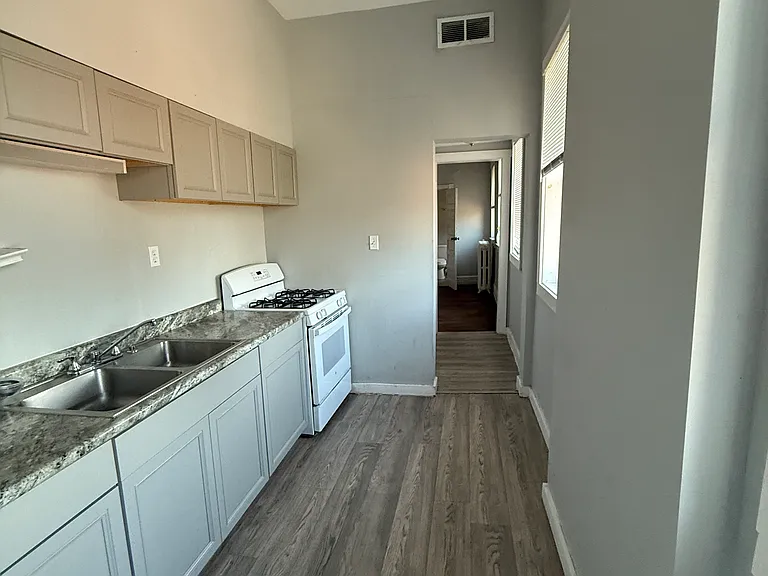 1477 S 3rd St #2 — Photo 2