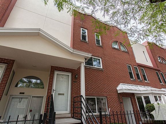 2017_9_11_701_S_Carpenter_Unit_E_1