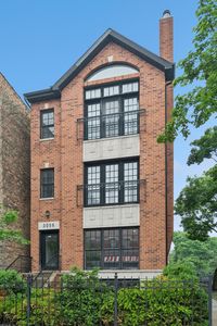 3056 N Sheffield Ave APT 3, Chicago, IL, 60657