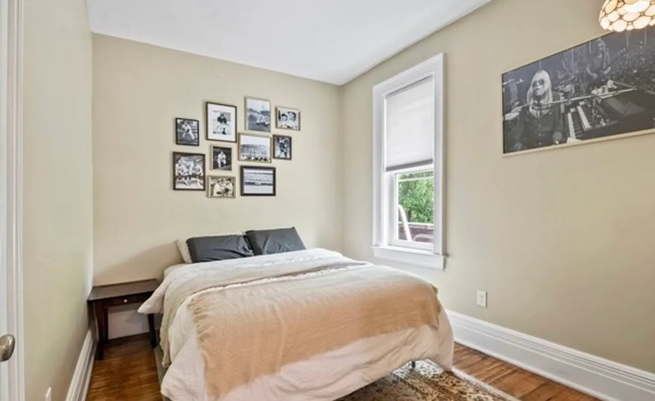 1 bed, 708 sqft, $1,300 — Photo 3