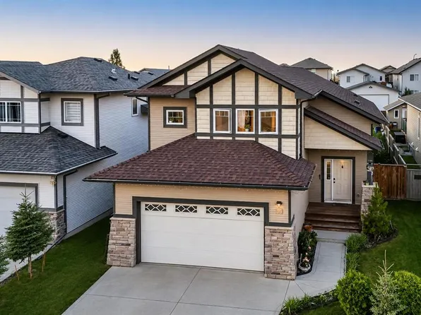 36 N Tanner St, Red Deer, AB T4P 0S7