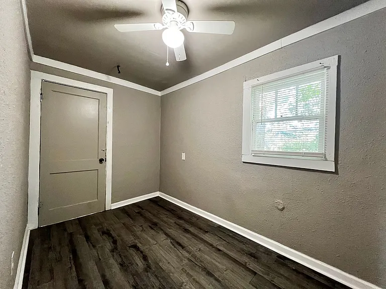 116 Grove St — Photo 20