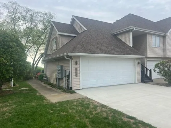 612 Bos Landen Dr #5C, Pella, IA 50219