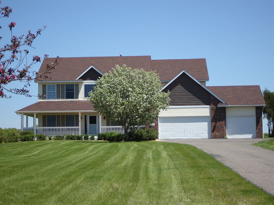 Stunning 2 Story on Acreage