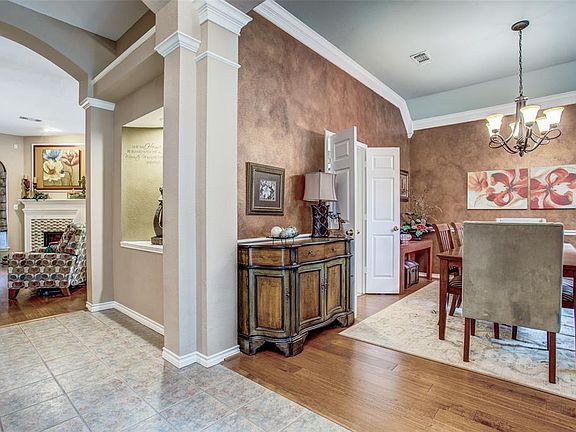 4th image of 8637 Shadybrooke Dr