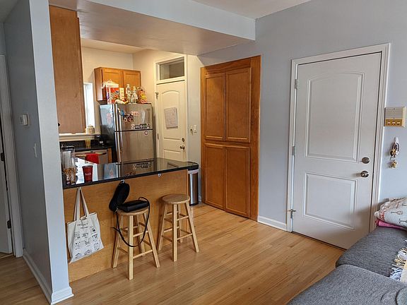 3rd image of 4836 W Hutchinson St APT 301