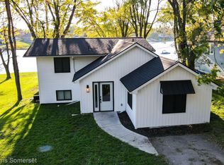 9879 Dixie Hwy, Clarkston, MI 48348
