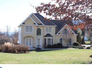 6 Jackson Rd, Pottsville, PA 17901