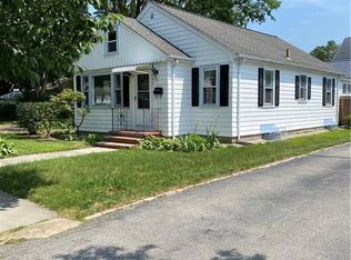 46 Farm St, Providence, RI 02908