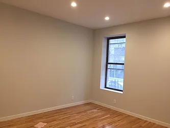 Rented by Roberto Guilbet, LREB