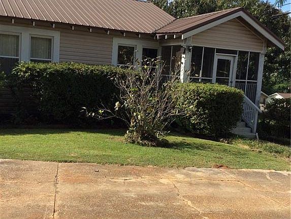 2nd image of 335 25th Ave E