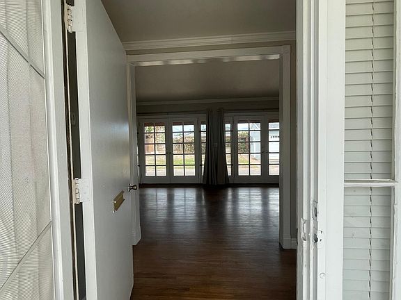 2nd image of 10936 Orion Ave