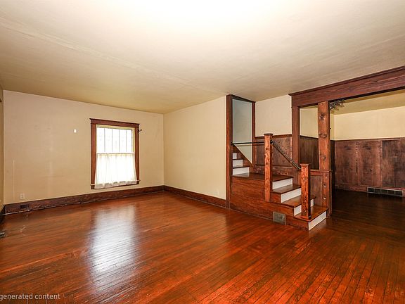 4th image of 807 E Mitchell St