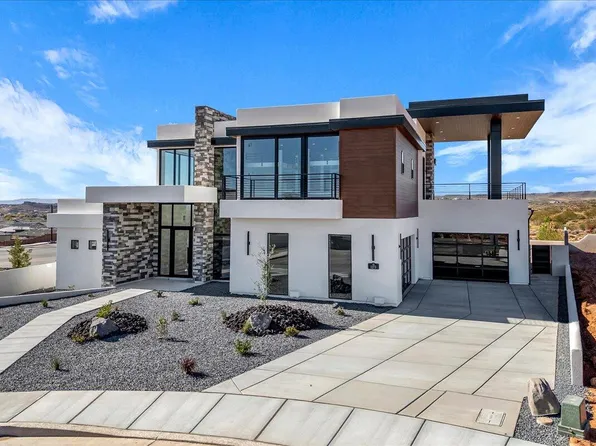 1273 N Lozano Rd, Washington, UT 84780