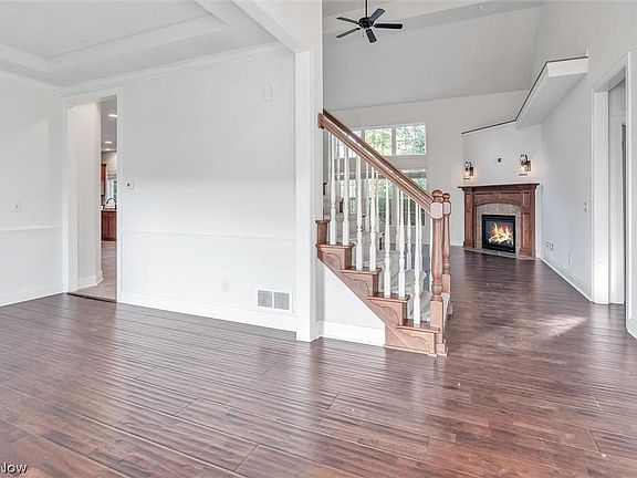 5th image of 4905 Maclaren Ave NW