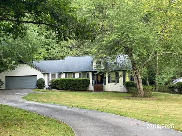 3525 Nancy Pl, Gainesville, GA 30506