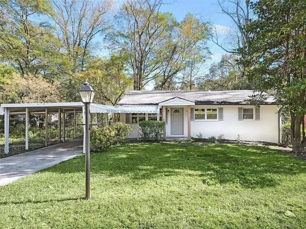 1703 Barrett Dr NW, Atlanta, GA 30318