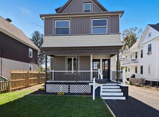 12 Saint James Ave, Holyoke, MA 01040