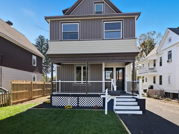 12 Saint James Ave, Holyoke, MA 01040