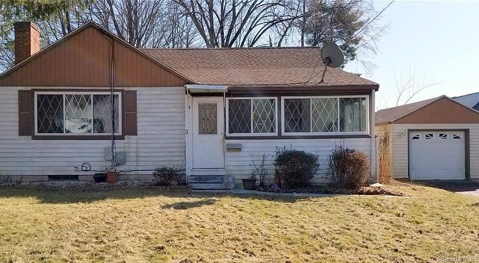1st image of 3 Elm Dr