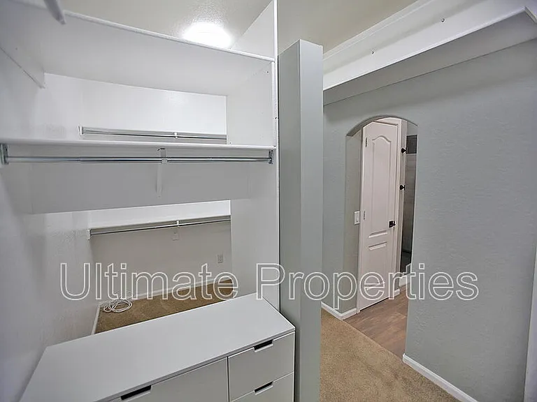 7236 W Avenida Del Rey — Photo 18