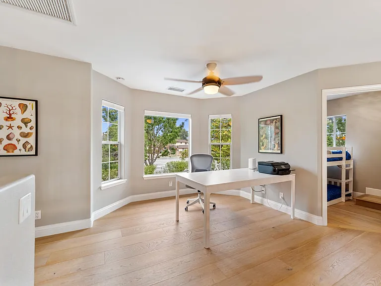 200 Oak View Ln — Photo 17